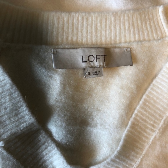 LOFT Relaxed V-Neck Sweater in Whisper White - Picture 3 of 4